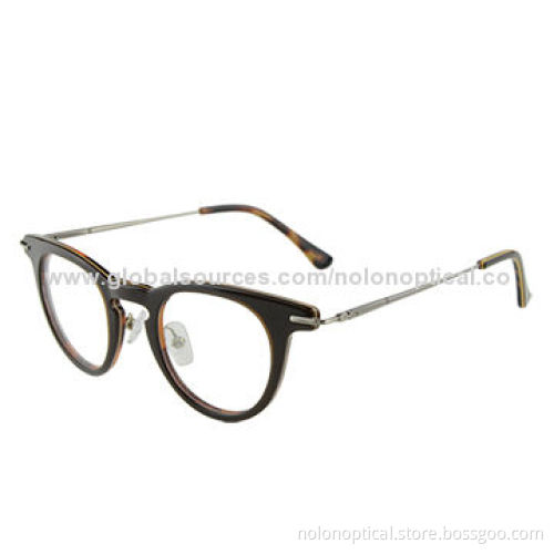 Eyeglasses with Round Eye Shape